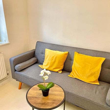 Archway Station Big Bedroom Flat London Exterior photo