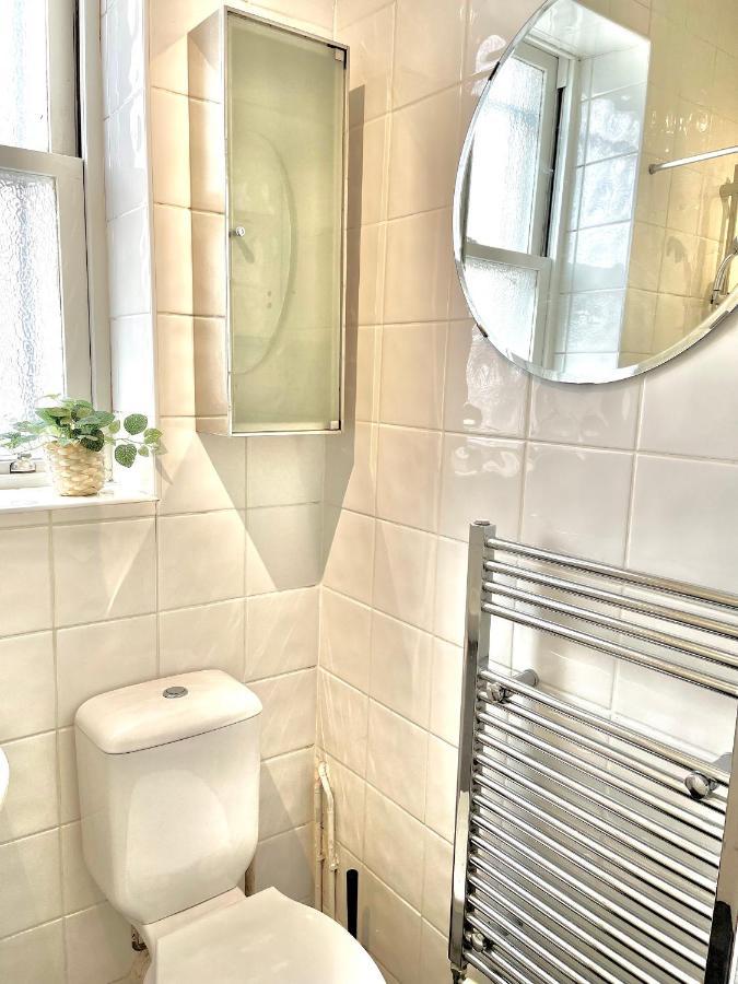 Archway Station Big Bedroom Flat London Exterior photo
