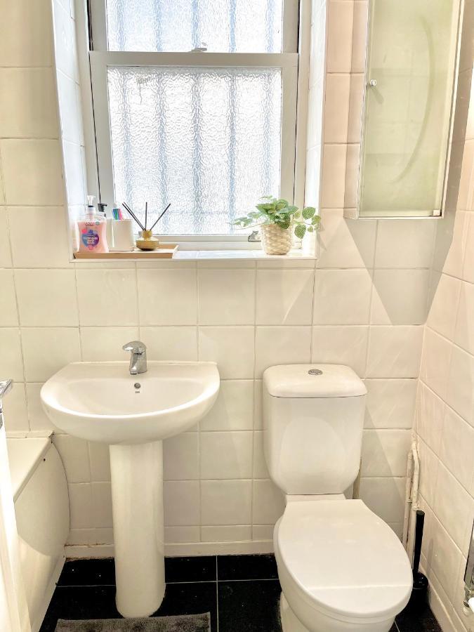 Archway Station Big Bedroom Flat London Exterior photo